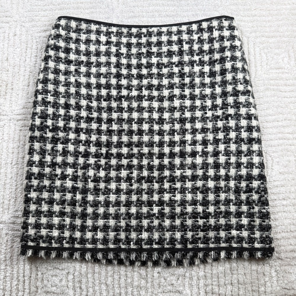 Ann Taylor Tweed Mini Skirt Women 2 Houndstooth Wool Old
Money Preppy Academia